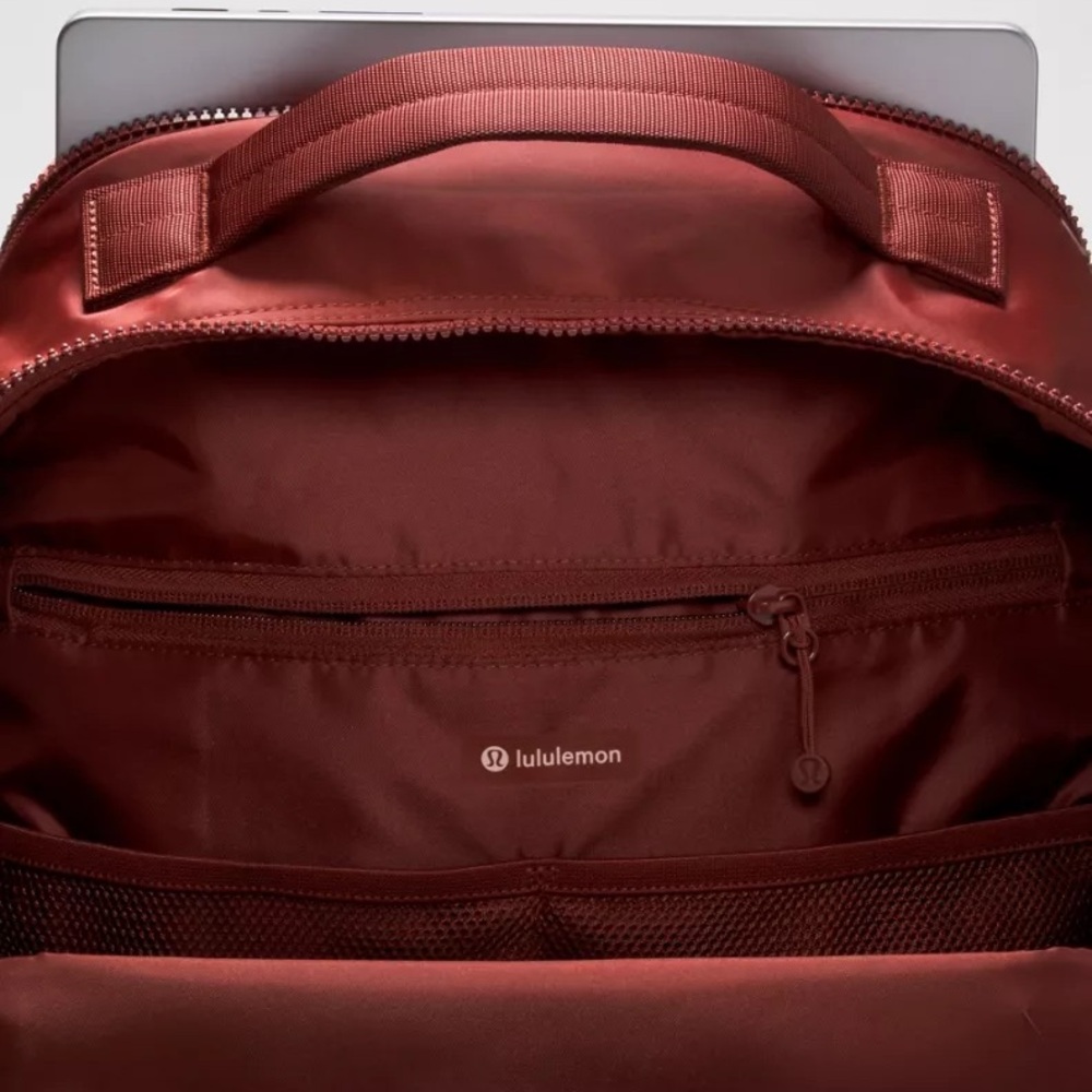 Lululemon New Crew Backpack 22L Updated- Rockwood - Picture 9 of 11
